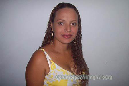 104007 - Ederildis Age: 34 - Colombia