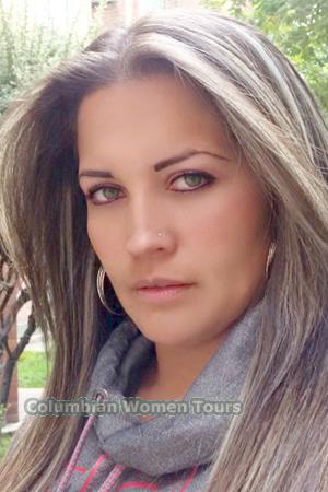 152050 - Claudia Age: 42 - Colombia