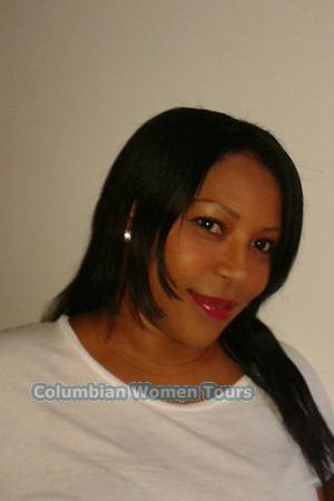161840 - Yomary Age: 51 - Colombia