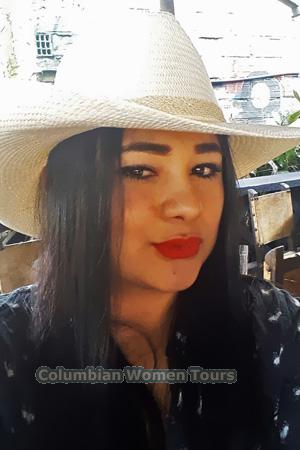 172820 - Sandra Age: 34 - Colombia