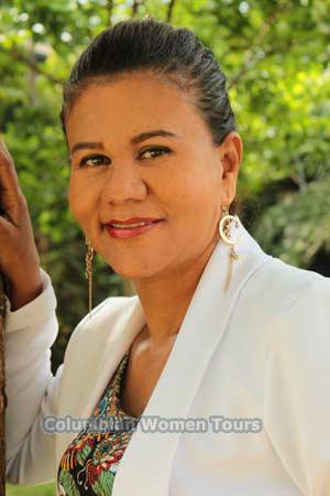 175497 - Sandra Maria Age: 57 - Colombia