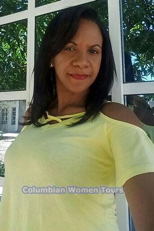 181319 - Doris Age: 44 - Colombia
