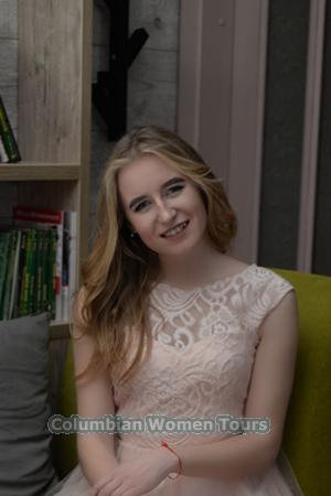 185517 - Anastasia Age: 27 - Ukraine