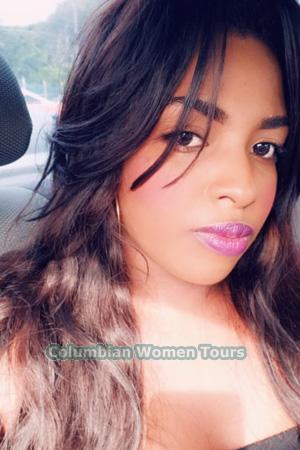 188167 - Laura Age: 28 - Colombia