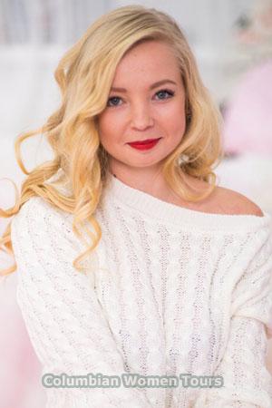 188204 - Alevtina Age: 30 - Russia