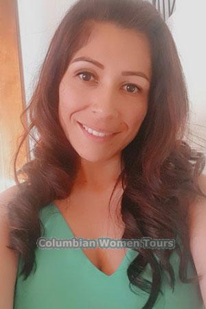 199852 - Adriana Age: 42 - Colombia