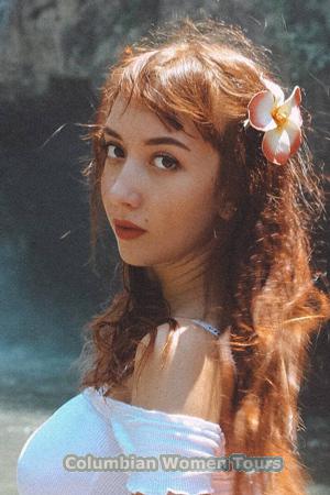 203637 - Victoria Age: 19 - Russia