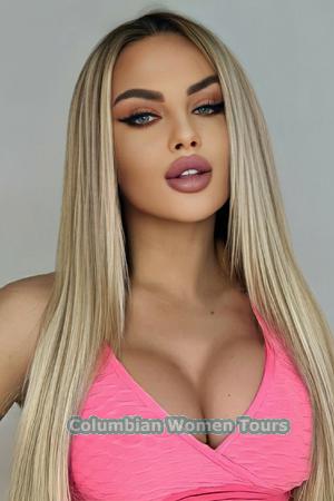208894 - Ana-Maria Age: 27 - Romania