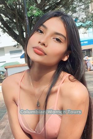 213119 - Derly Age: 22 - Colombia