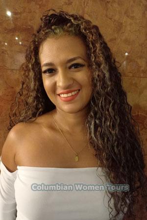 213752 - Leidy Age: 32 - Colombia