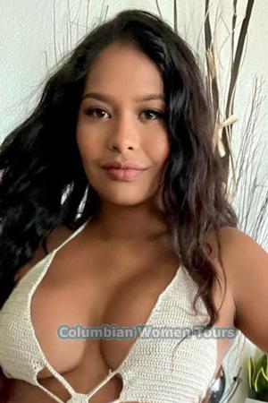 214876 - Diana Age: 27 - Colombia