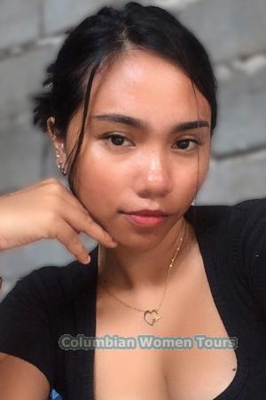 218671 - Liezyl Age: 22 - Philippines