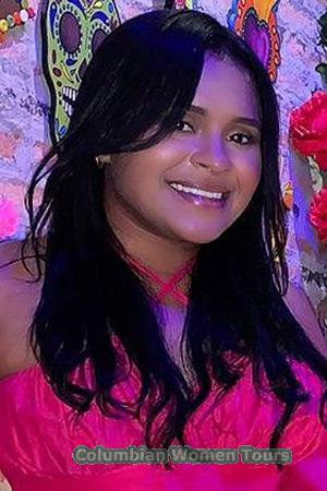 219594 - Estefani Age: 26 - Colombia