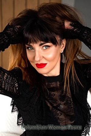 221685 - Viktoriia Age: 46 - Ukraine