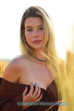 222620 - Yuliia Age: 20 - Ukraine