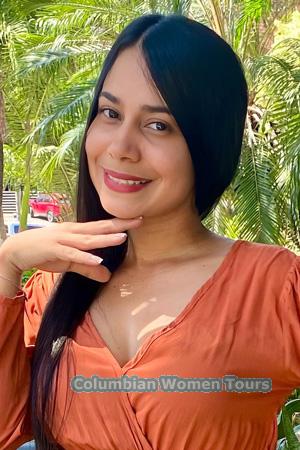 225437 - Yolima Age: 35 - Colombia