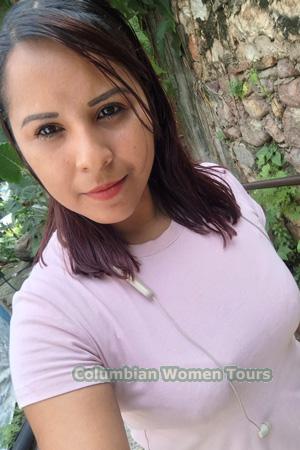 226105 - Lucero Age: 29 - Mexico