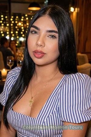 227797 - Estefani Age: 25 - Colombia