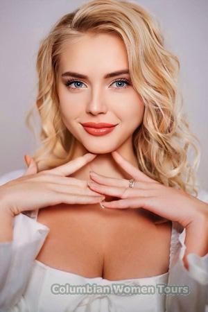 228177 - Daryna Age: 22 - Ukraine