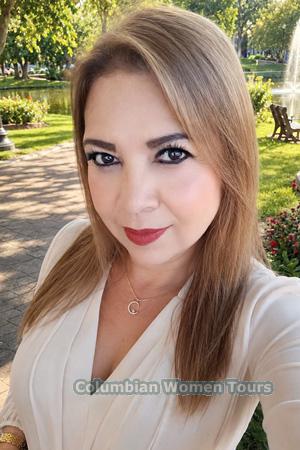 228387 - Xinia Age: 57 - Costa Rica