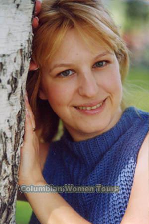 51152 - Elena Age: 37 - Russia