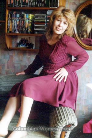 51156 - Elena Age: 43 - Russia