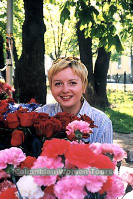 51518 - Elena Age: 37 - Russia