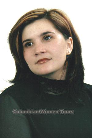 52002 - Valentina Age: 34 - Russia