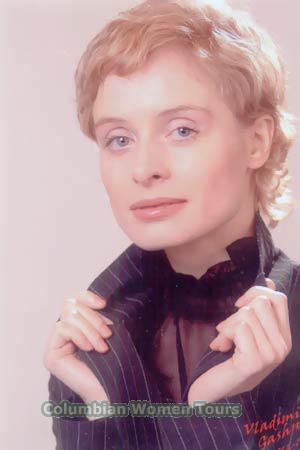 52128 - Vera Age: 39 - Russia