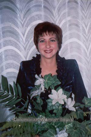 54027 - Svetlana Age: 38 - Russia