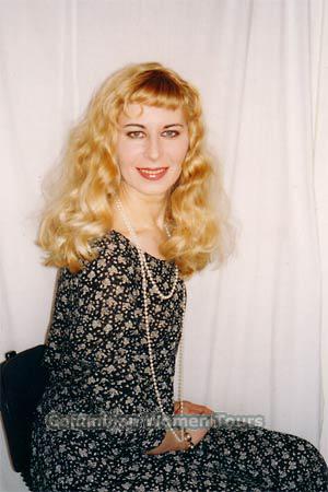54376 - Svetlana Age: 44 - Russia