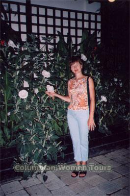 56558 - Larisa Age: 42 - Russia