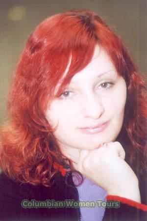 56652 - Alina Age: 32 - Russia
