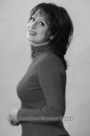 58672 - Natalia Age: 41 - Russia