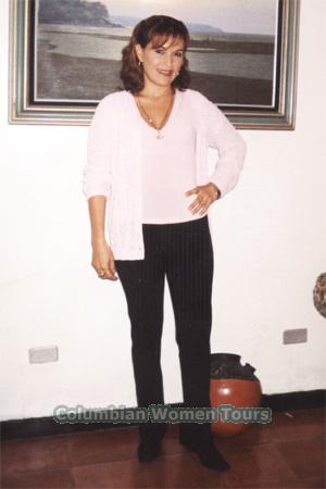 64692 - Katty Age: 38 - Costa Rica