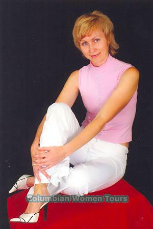 67004 - Elena Age: 43 - Russia