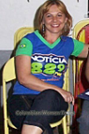 69086 - Elaine Cristina Age: 43 - Brazil
