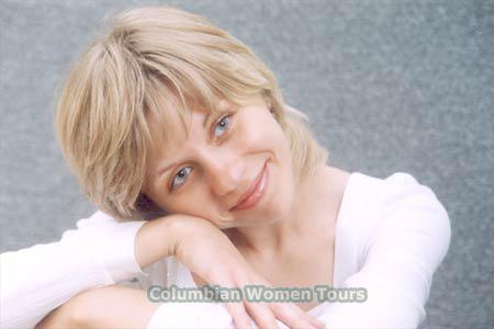 69781 - Julia Age: 36 - Russia