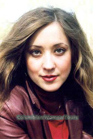70196 - Dinara Age: 32 - Russia