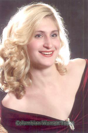 71089 - Julia Age: 38 - Russia