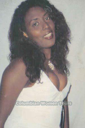 71730 - Sandra Age: 42 - Brazil