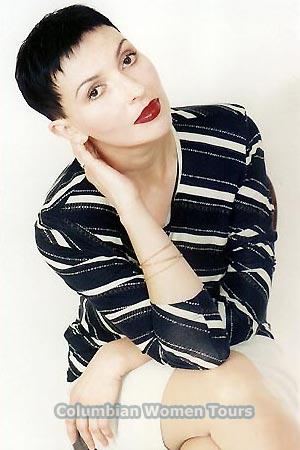 71902 - Elena Age: 41 - Russia