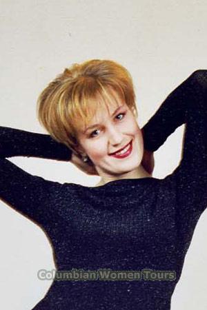 71954 - Svetlana Age: 36 - Russia