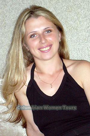 72999 - Svetlana Age: 36 - Russia