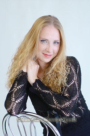 73938 - Oksana Age: 33 - Russia
