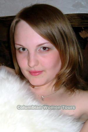 77052 - Irina Age: 33 - Russia