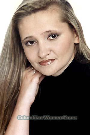 77237 - Oksana Age: 38 - Russia