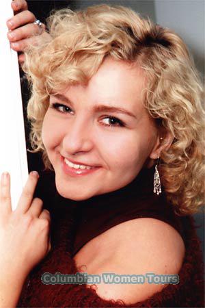 82294 - Karina Age: 35 - Russia