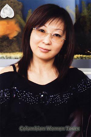 85040 - Svetlana Age: 33 - Russia