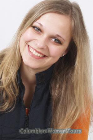 86013 - Julia Age: 24 - Ukraine